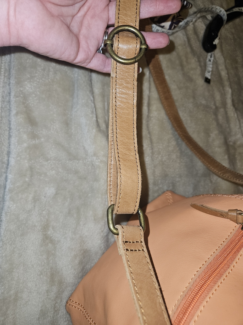 The SakLeather Crossbody Bag in Peach/Tan - Picture 13 of 16